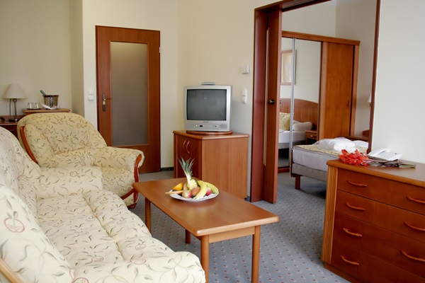 Hotel Karos Spa családi szoba, családbarát szálloda, kamaszbarát szállás